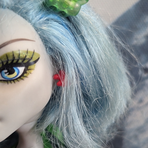 Monster High feat. Ghoulia Yelps - Picture 4 of 7